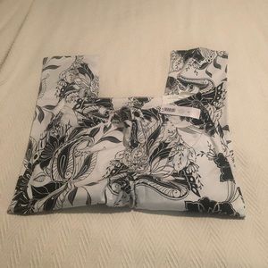 Chico’s platinum girlfriend crops